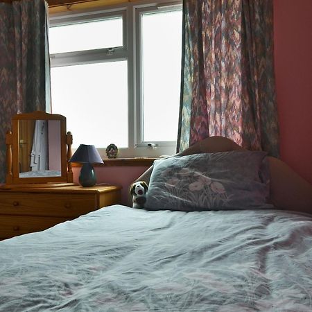 Bute Cottage Daliburgh  外观 照片
